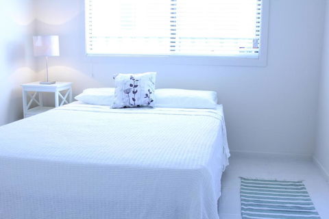 Ocean Beach Cottage - Accommodation VIC 3