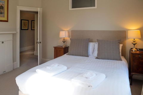 Old Bishops Quarters Hobart - Accommodation VIC 3