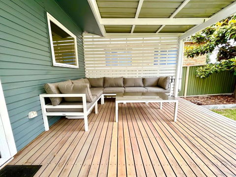 Hayes Beach House Jervis Bay Pet Friendly Award Winner Fireplace - Accommodation VIC 4