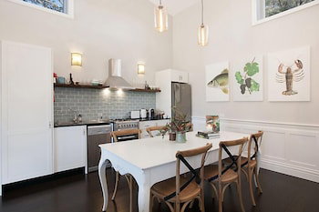 Block Eight - Accommodation VIC 6