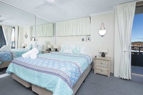 Beaches International - Accommodation VIC 6