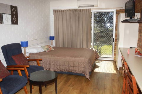Shelly Beach Motel - Accommodation VIC 4