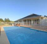 Silver Springs 4br Cottage with Wifi Views Olives  Space . Fireplace Views Olives  Space - Accommodation VIC