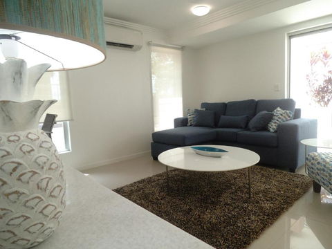 Island Villas & Apartments - Accommodation VIC 4
