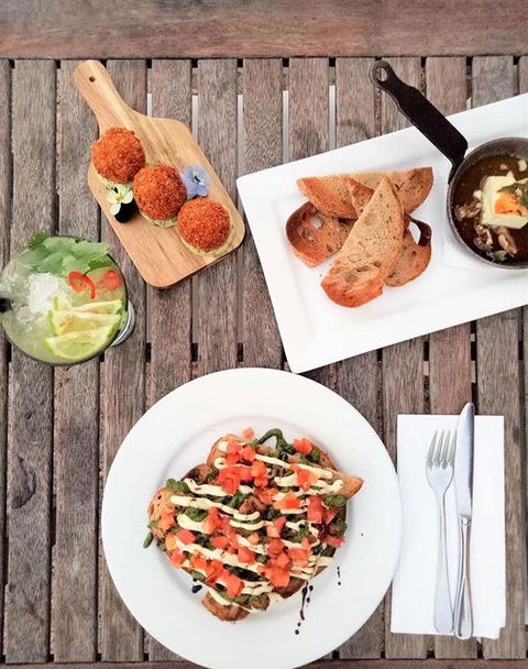 Sandbar - Accommodation VIC 11