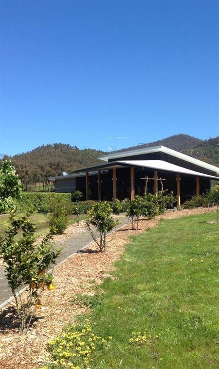 Amongst The Sticks - Accommodation VIC 2