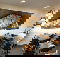 Mediana Cafe - Accommodation VIC