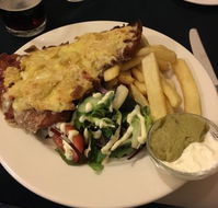 Cunninghams Hotel - Accommodation VIC