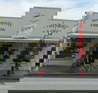 Antiques and Coffee - Accommodation VIC