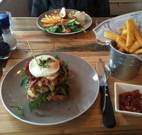 The Front Paddock Cafe - Accommodation VIC