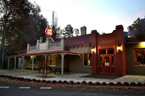 Mitta Pub - Accommodation VIC 0