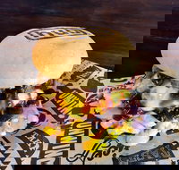 Burger hub - Accommodation VIC