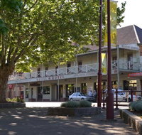 Royal Hotel Restaurant - Accommodation VIC