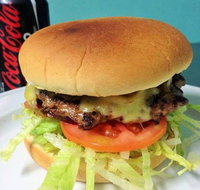 Leeton Tourist Supermarket - Accommodation VIC