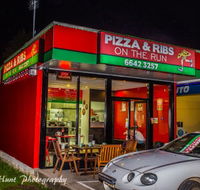 Pizza And Ribs On The Run - Accommodation VIC