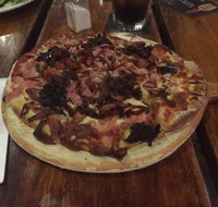 The Lighthouse Pub - Accommodation VIC