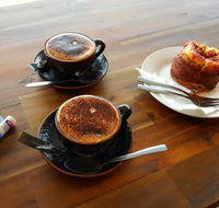 Tractor 828 Restaurant - Accommodation VIC