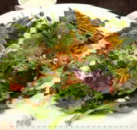 Downs Hotel - Accommodation VIC