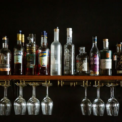 Night Parrot Bar And Kitchen - Accommodation VIC 1