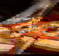 3 GRAINS- Roman Artisan Pizza - Accommodation VIC