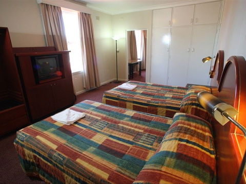The Berkeley Hotel - Accommodation VIC 1