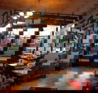 Top Deck cafe - Accommodation VIC