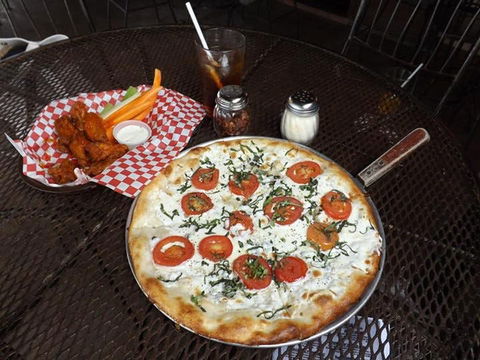 Al Capone's Pizzeria - Keilor East - Accommodation VIC 0