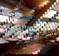 Newmarket Hotel - Accommodation VIC