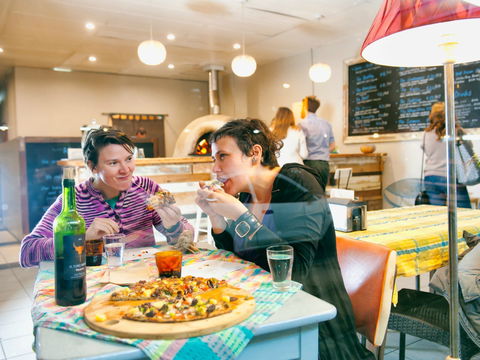 Earth Oven Wood Fired Pizza - Accommodation VIC 0
