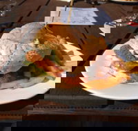 Rising Sun Hotel - Accommodation VIC