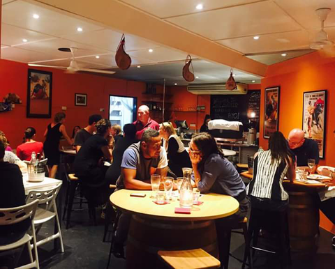 Cafe Madrid - Accommodation VIC 3
