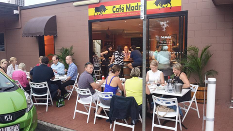 Cafe Madrid - Accommodation VIC 4
