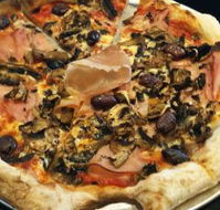Uno Caffe  Pizzeria - Accommodation VIC