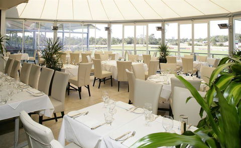 L' Aqua Restaurant - Accommodation VIC 1