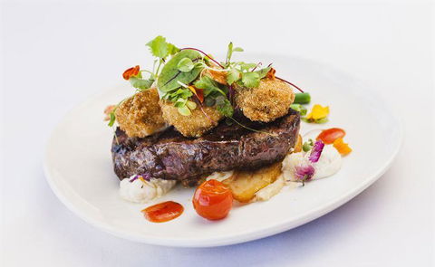 L' Aqua Restaurant - Accommodation VIC 4