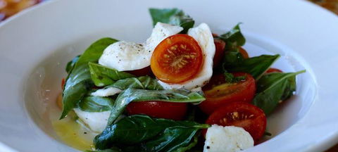 Arlo's Pizzeria - Accommodation VIC 2