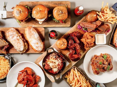 Noho NYC Bar & Grill - Accommodation VIC 9