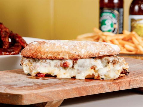Noho NYC Bar & Grill - Accommodation VIC 12