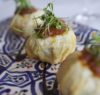 Meeka Restaurant - Accommodation VIC