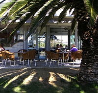 Zephyr Riverside Dining and Kiosk - Accommodation VIC