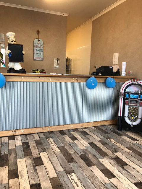 Dongara Pizza Bar & Family Cafe - Accommodation VIC 2