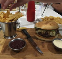 Southerlys Harbour View Bar  Restaurant - Accommodation VIC