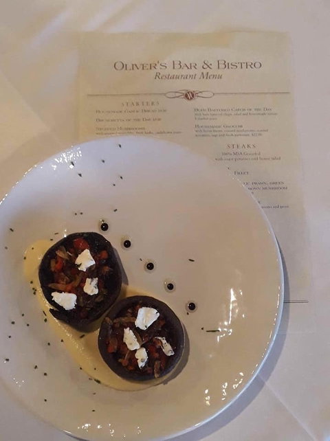 Oliver's Bar & Bistro - Accommodation VIC 2