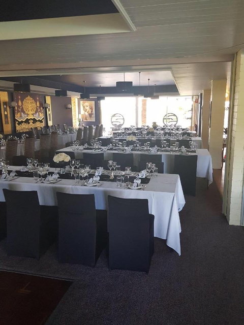 Oliver's Bar & Bistro - Accommodation VIC 5