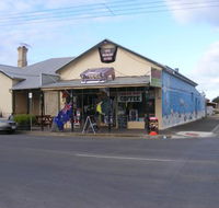The Garage Diner - Accommodation VIC