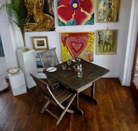 Barefoot art food wine - Accommodation VIC