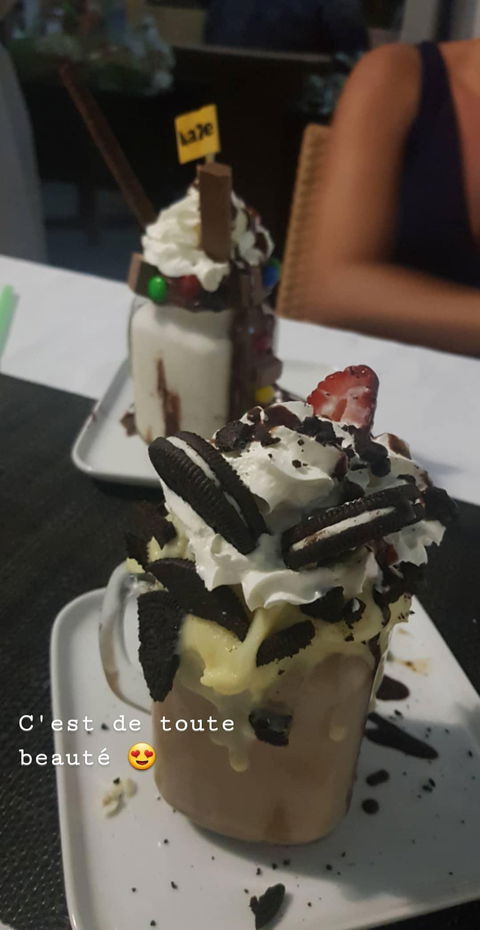 Laze Casual Dining & Desserts - Accommodation VIC 3