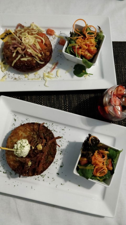 Laze Casual Dining & Desserts - Accommodation VIC 6
