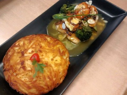 Laze Casual Dining & Desserts - Accommodation VIC 0