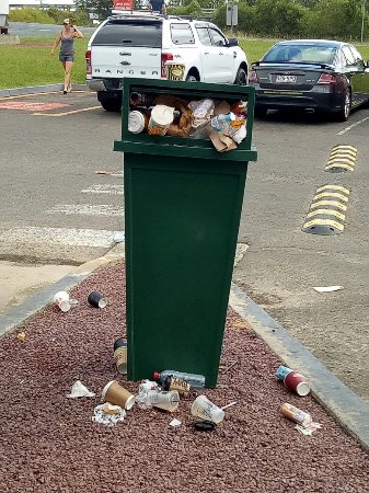 Coochin QLD Accommodation VIC